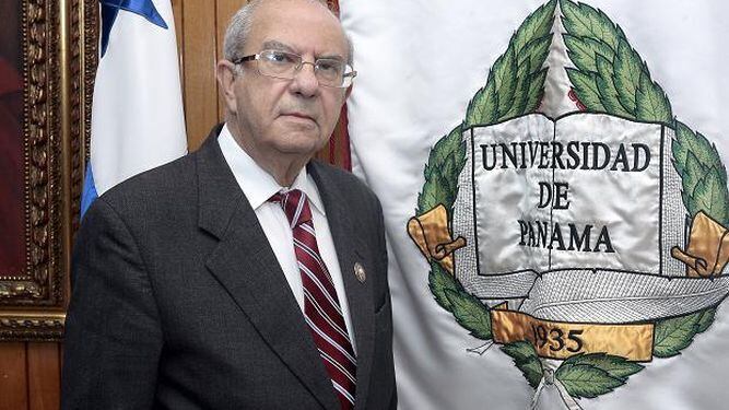 Gustavo García de Paredes, Exrector de la Universidad de Panamá, Reconocido por sus Contribuciones a la Educación Superior